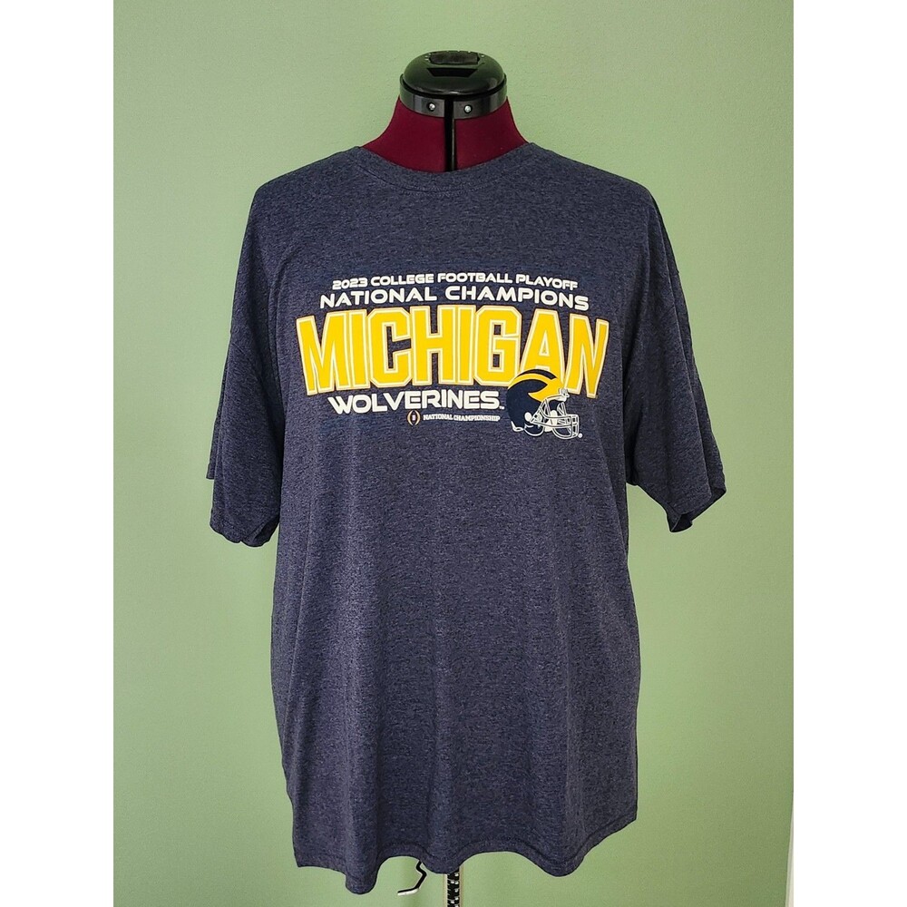 2023 Champion Michigan Wolverines National Champions Mens Size XL Tee T-Shirt